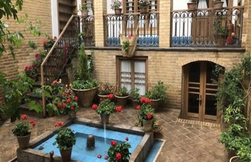 بازسازی خانه به سبک سنتی